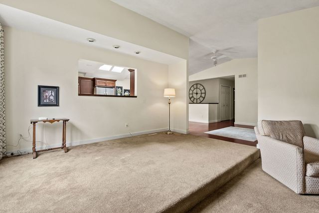 4405 Montclair Court, Bettendorf, IA 52722