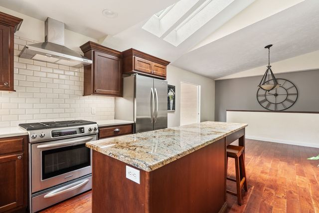 4405 Montclair Court, Bettendorf, IA 52722
