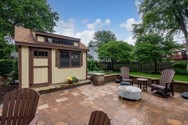 4405 Montclair Court, Bettendorf, IA 52722