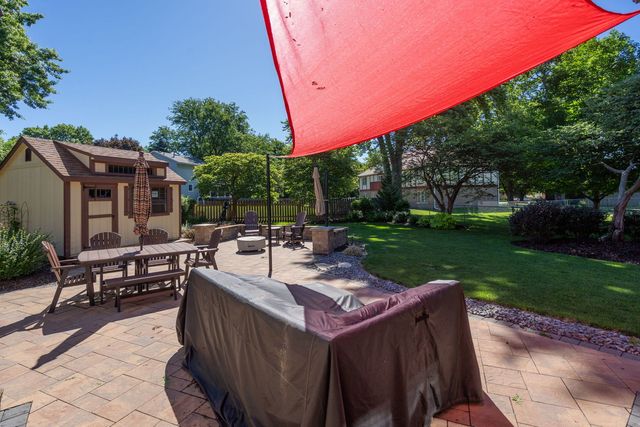 4405 Montclair Court, Bettendorf, IA 52722