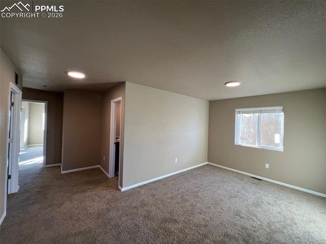 1790 Sandtoft Heights, Colorado Springs, CO 80951