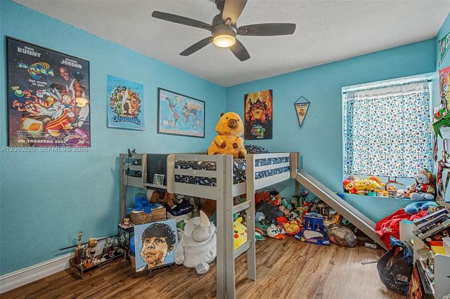 9712 SW 57th St, Cooper City, FL 33328