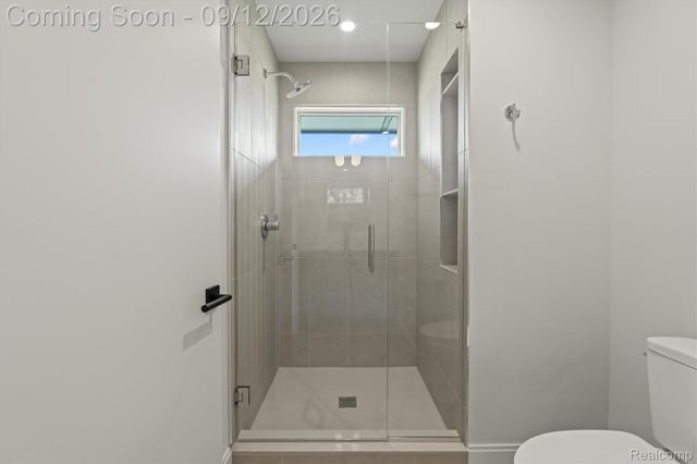 1465 Sodon Lake Drive, Bloomfield Charter Township, MI 48302
