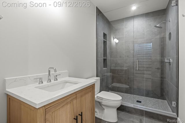 1465 Sodon Lake Drive, Bloomfield Charter Township, MI 48302