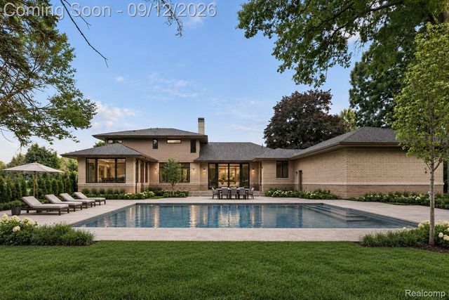 1465 Sodon Lake Drive, Bloomfield Charter Township, MI 48302