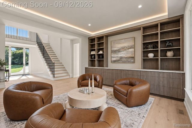 1465 Sodon Lake Drive, Bloomfield Charter Township, MI 48302