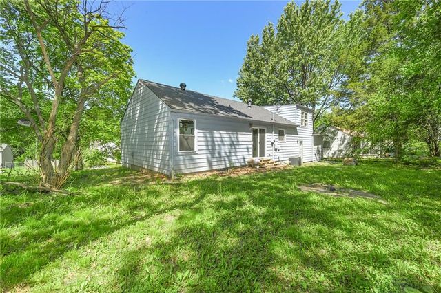 1811 N 48th Street, Kansas City, KS 66102