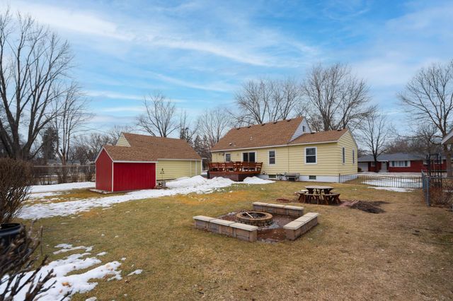 824 26th Avenue N, Saint Cloud, MN 56303