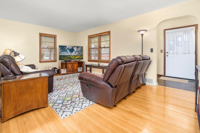 824 26th Avenue N, Saint Cloud, MN 56303