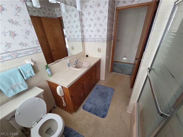 800 Weber Avenue NE, North Canton, OH 44720