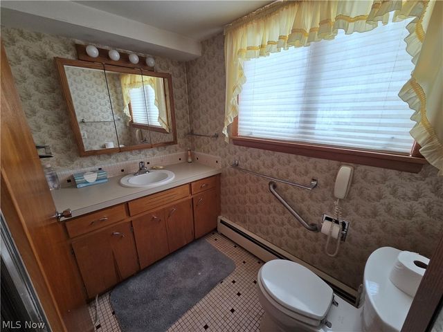 800 Weber Avenue NE, North Canton, OH 44720