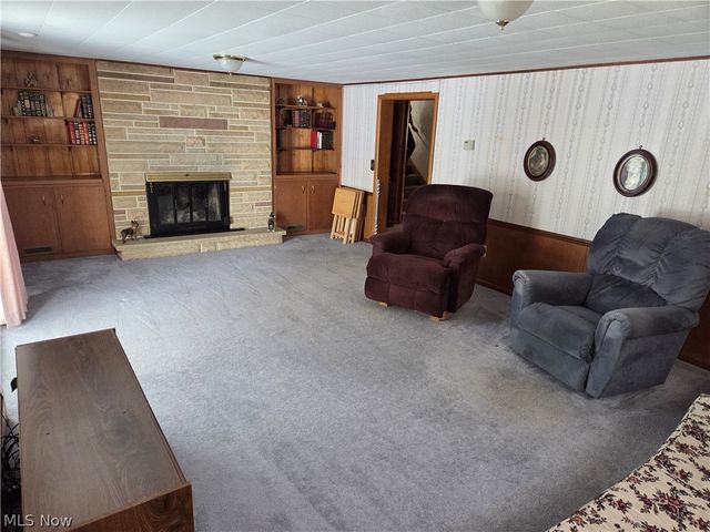 800 Weber Avenue NE, North Canton, OH 44720