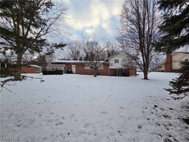 800 Weber Avenue NE, North Canton, OH 44720