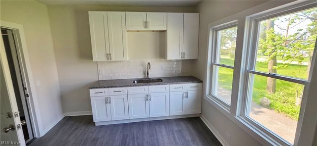 13806 Harvard Avenue, Cleveland, OH 44105