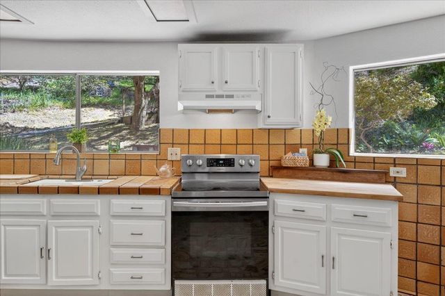 575 Snyder Avenue, Aromas, CA 95004