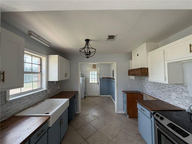 8770 Mccollough Road, Grand Bay, AL 36541