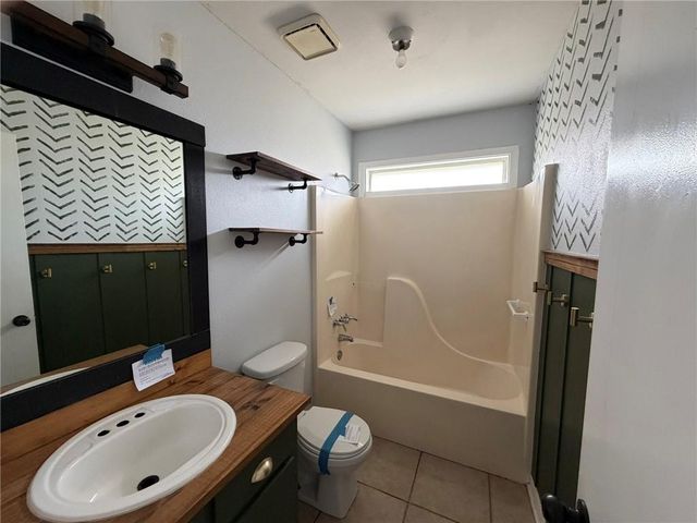 8770 Mccollough Road, Grand Bay, AL 36541