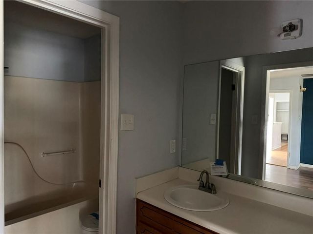 8770 Mccollough Road, Grand Bay, AL 36541