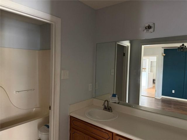 8770 Mccollough Road, Grand Bay, AL 36541