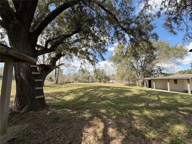 8770 Mccollough Road, Grand Bay, AL 36541