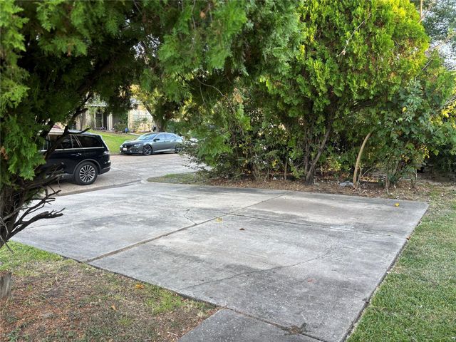 10041 Rosbrook Drive, Houston, TX 77038