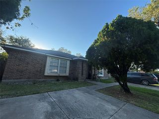10041 Rosbrook Drive, Houston, TX 77038