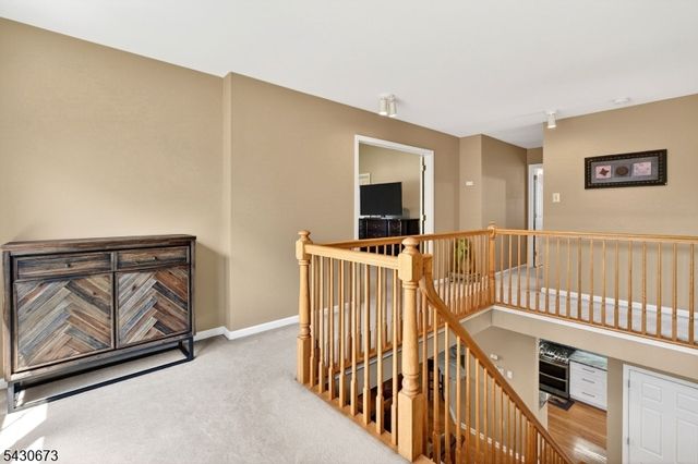 33 Schaal St, Bridgewater Twp., NJ 08807