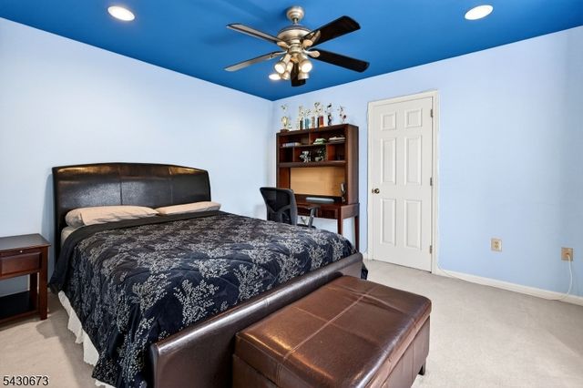33 Schaal St, Bridgewater Twp., NJ 08807
