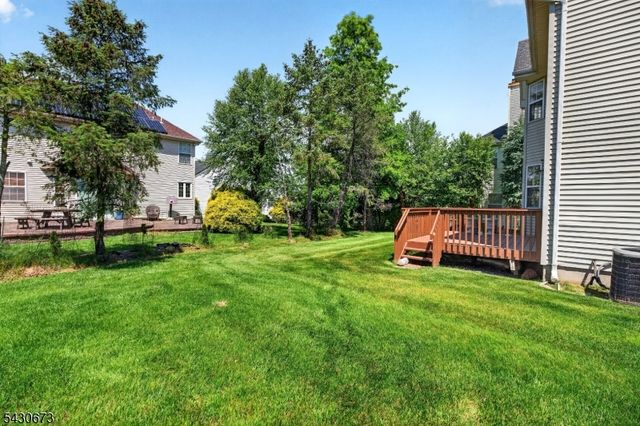33 Schaal St, Bridgewater Twp., NJ 08807