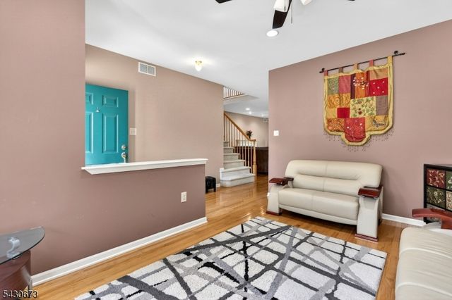 33 Schaal St, Bridgewater Twp., NJ 08807
