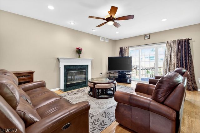 33 Schaal St, Bridgewater Twp., NJ 08807