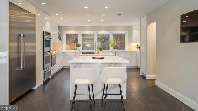 6704 ARROYO CT, North Bethesda, MD 20852