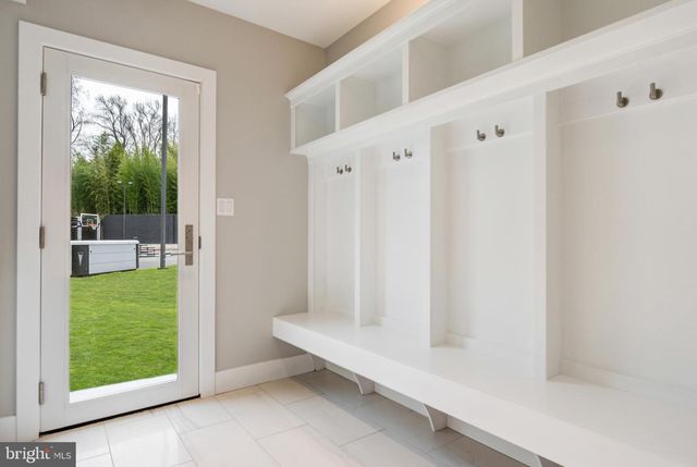 6704 ARROYO CT, North Bethesda, MD 20852