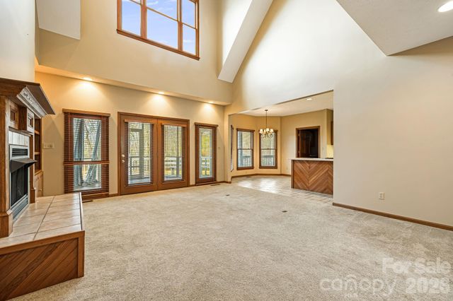 427 Mccoy Cove Road, Black Mountain, NC 28711