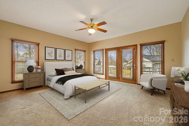 427 Mccoy Cove Road, Black Mountain, NC 28711