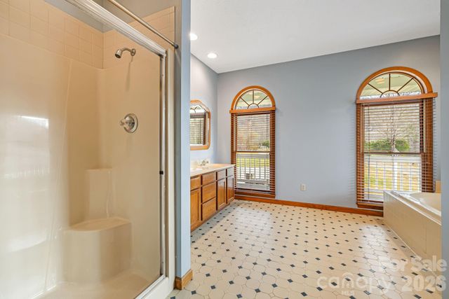 427 Mccoy Cove Road, Black Mountain, NC 28711