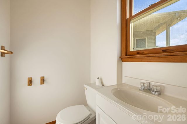 427 Mccoy Cove Road, Black Mountain, NC 28711