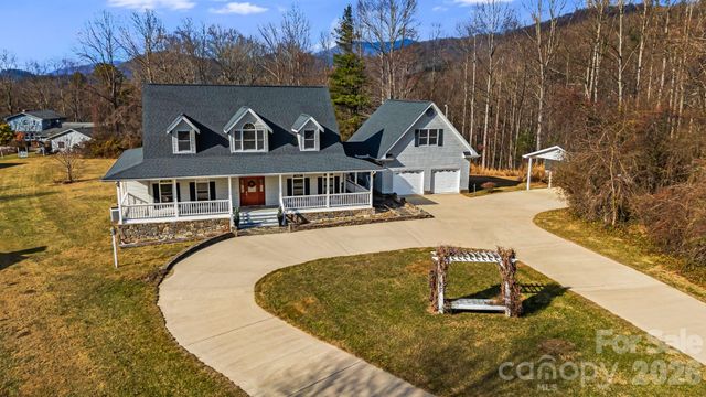427 Mccoy Cove Road, Black Mountain, NC 28711