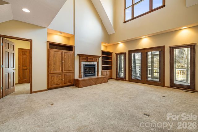 427 Mccoy Cove Road, Black Mountain, NC 28711