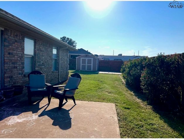 1316 TUMBLEWEED TRAIL, Henrietta, TX 76365