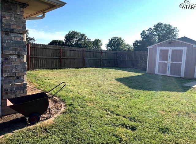 1316 TUMBLEWEED TRAIL, Henrietta, TX 76365