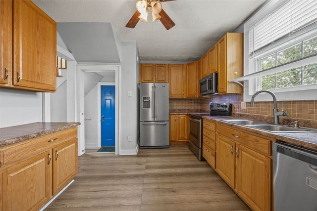1960 2nd Avenue SE, Cedar Rapids, IA 52403