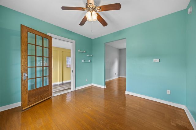 1960 2nd Avenue SE, Cedar Rapids, IA 52403