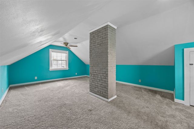 1960 2nd Avenue SE, Cedar Rapids, IA 52403