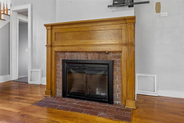 1960 2nd Avenue SE, Cedar Rapids, IA 52403