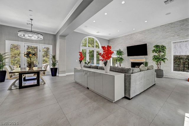 11828 WATERFORD CASTLE Court, Las Vegas, NV 89141