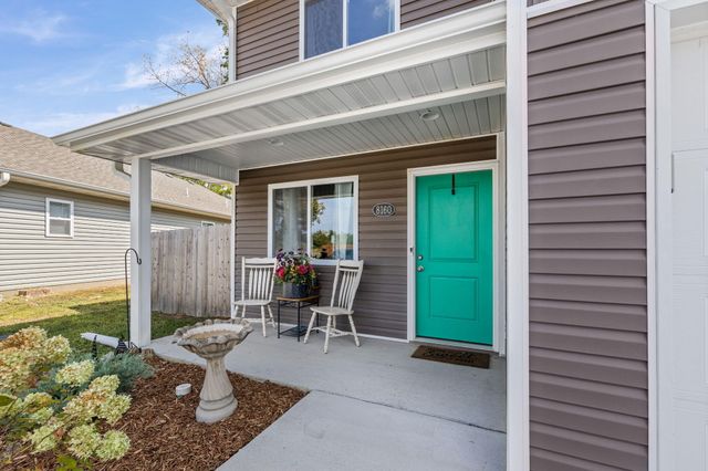 8160 N GLEN MEADOW DR, Columbia, MO 65202