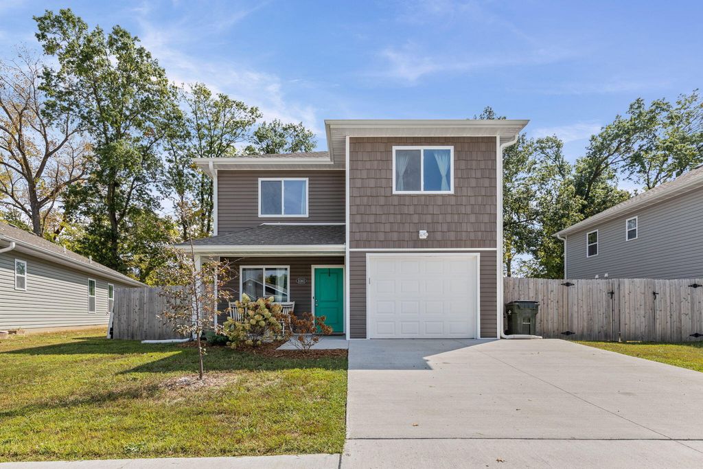 8160 N GLEN MEADOW DR, Columbia, MO 65202