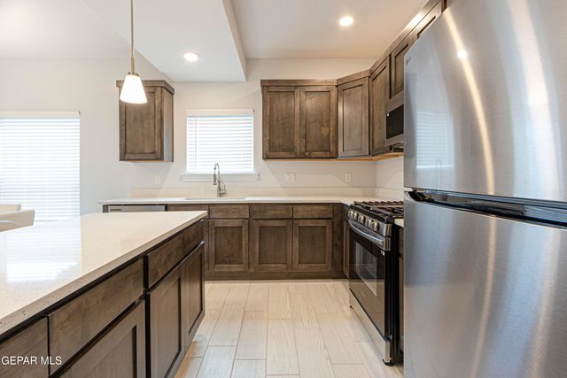 546 Spanish Oak Drive, Canutillo, TX 79835