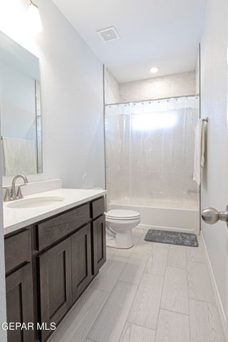 546 Spanish Oak Drive, Canutillo, TX 79835